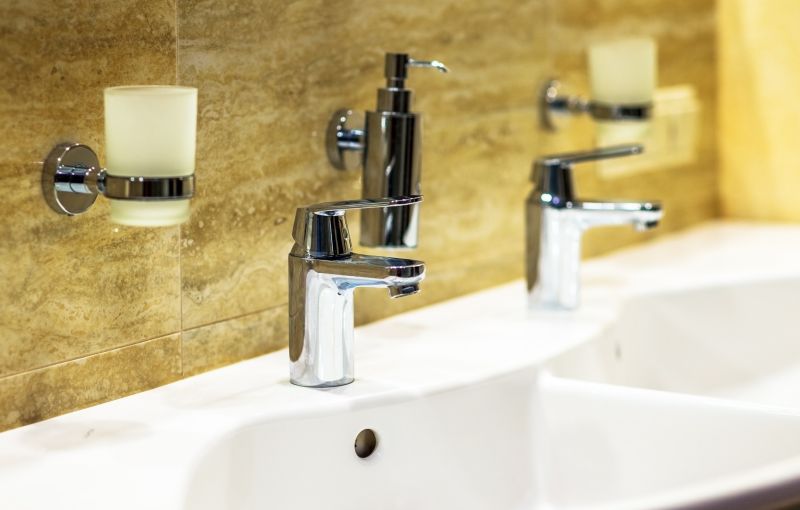 Stylish Faucets and Hardware